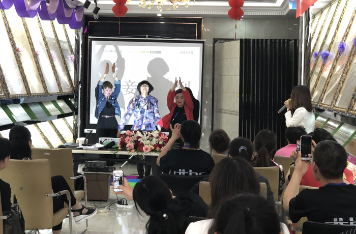 5 學員們現(xiàn)場積極互動.jpg