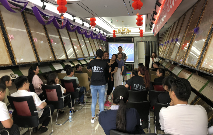 4 學員們現(xiàn)場積極互動.jpg